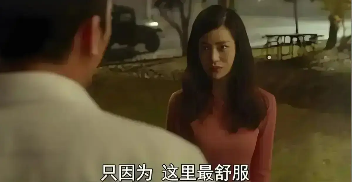 《骑骑上司妻》4K高清无删减版：韩国禁忌伦理三人修罗场谁是猎物-《骑骑上司妻》全集在线观看